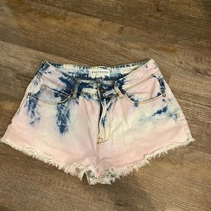 Distressed shorts